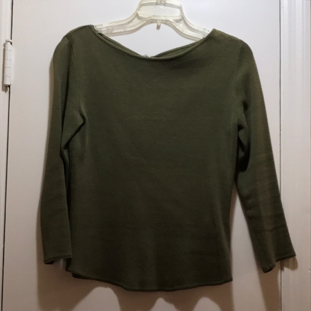 Dana Buchanan  3/4 sleeve sweater
